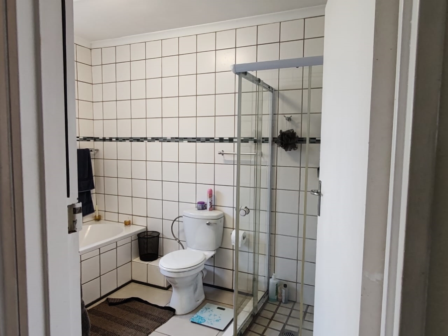 4 Bedroom Property for Sale in Palmiet Western Cape